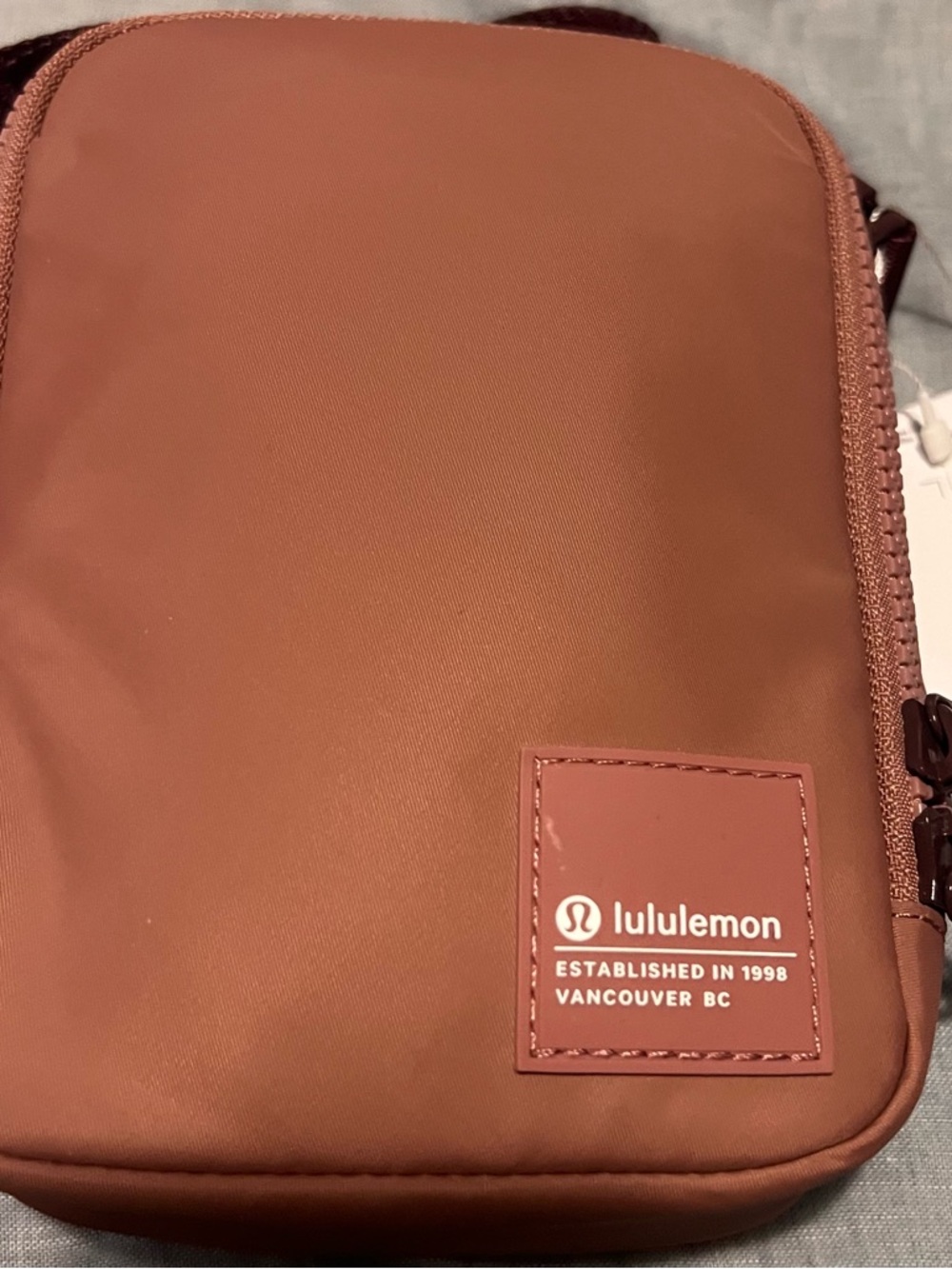 Lululemon Compact Crossbody Pouch